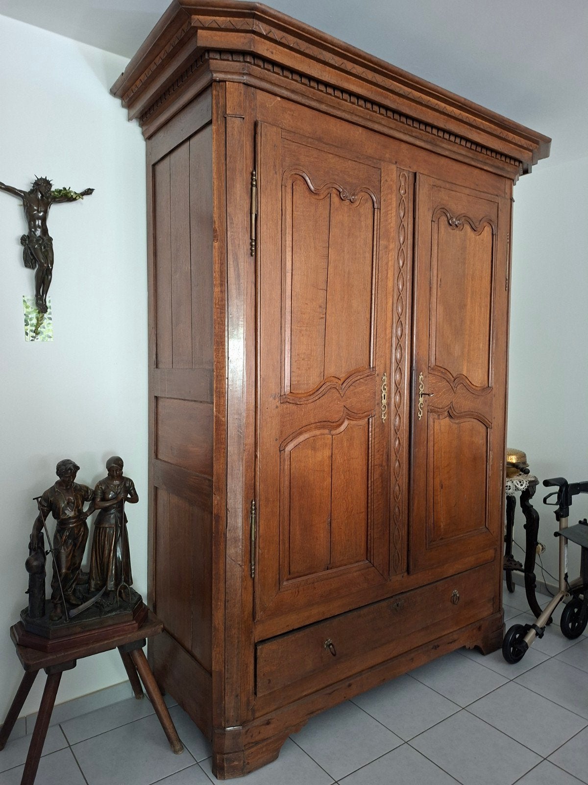 Antieke kast, Antiquités & Art, Antiquités | Meubles | Armoires, Enlèvement