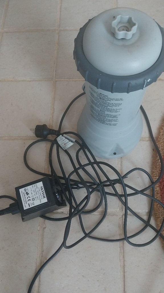 Pompe intex krystal clear, Enlèvement, Utilisé, Pompe