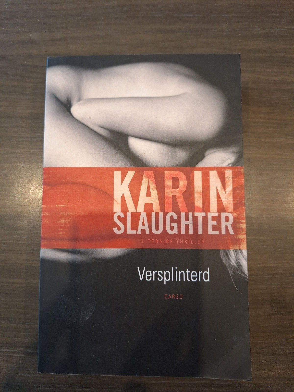 Versplinterd, Karin Slaughter, Ophalen