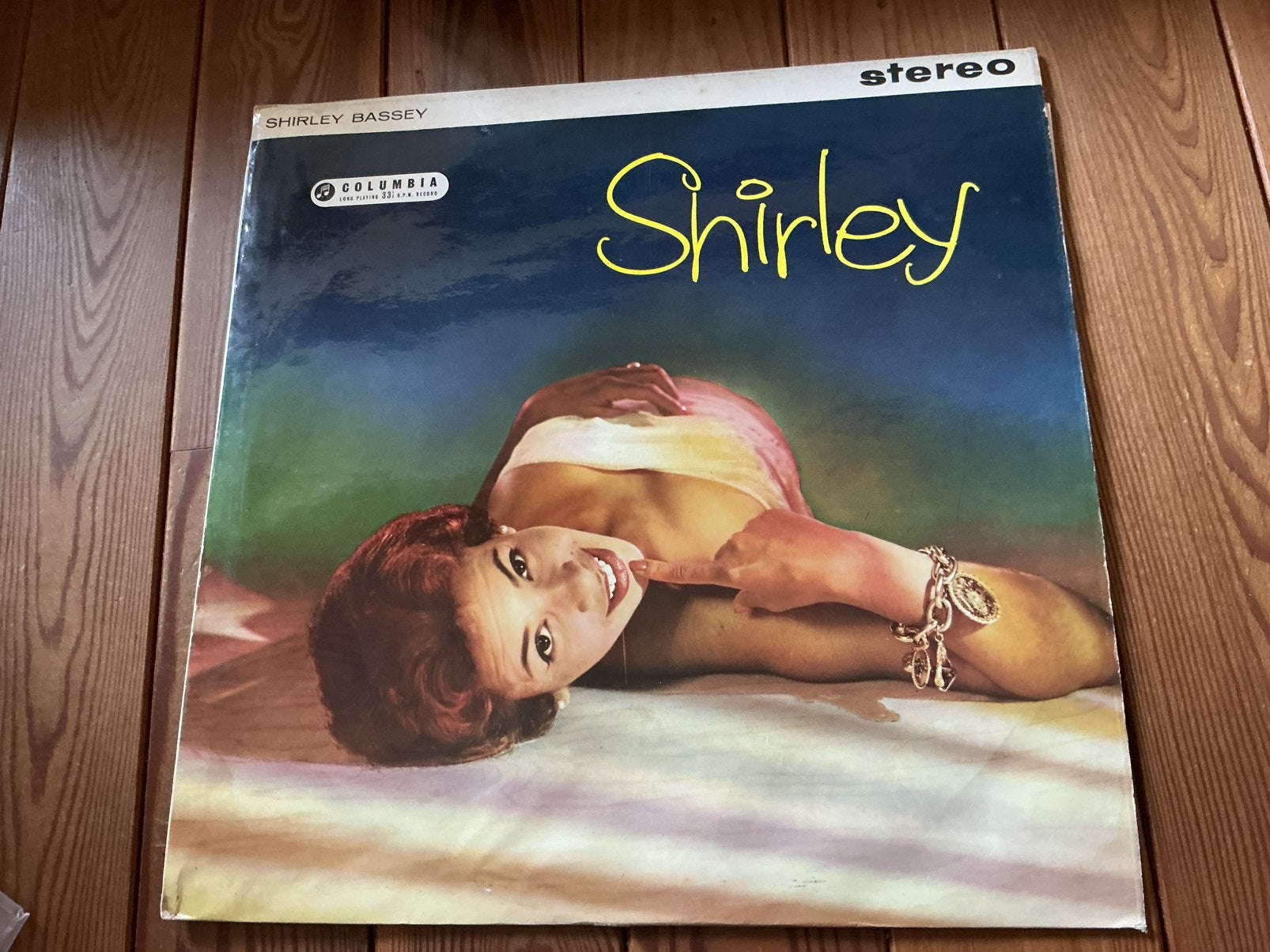 LP Shirley Bassey - Shirley, Enlèvement ou Envoi, LP