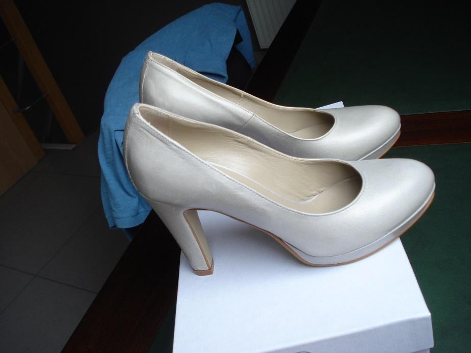 Nieuwe Noë grijze pumps, dames. mt 37, Pumps, Nieuw, Ophalen of Verzenden, Grijs