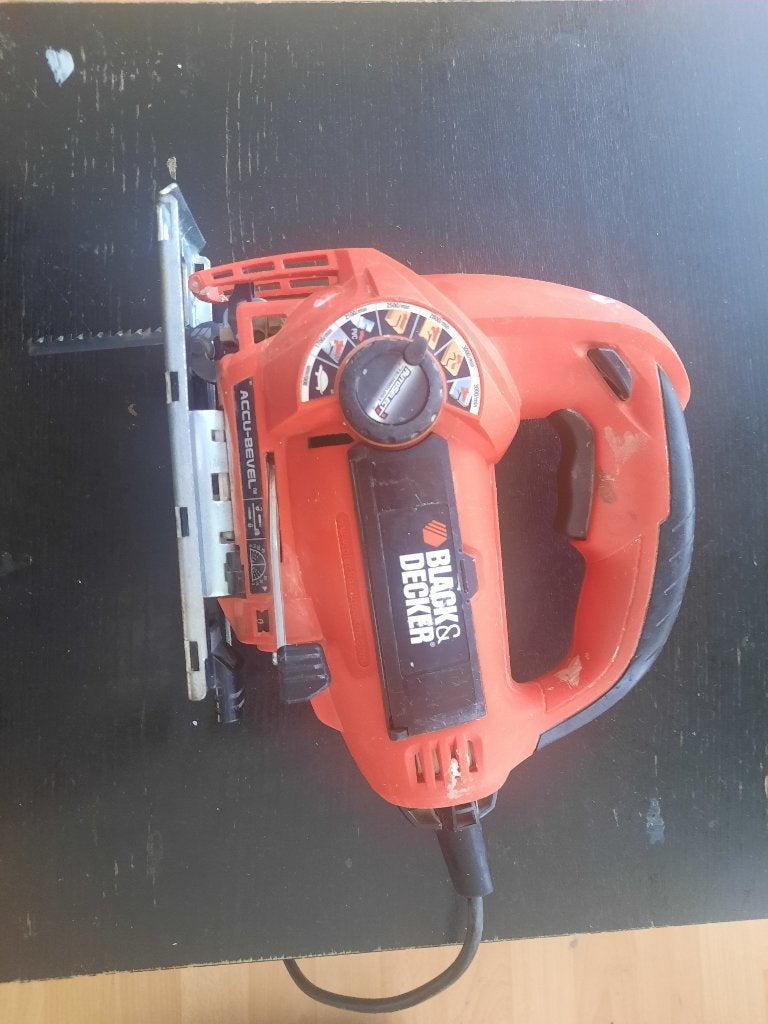 Decoupeer zaag van Black & Decker. Originele prijs + 50 euro, Doe-het-zelf en Bouw, Ophalen, Minder dan 30 mm, Gebruikt, Decoupeerzaag