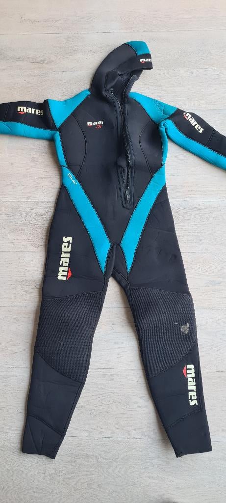 Mares duikpak 7mm maat 4, Enlèvement, Comme neuf, Combinaison de plongée