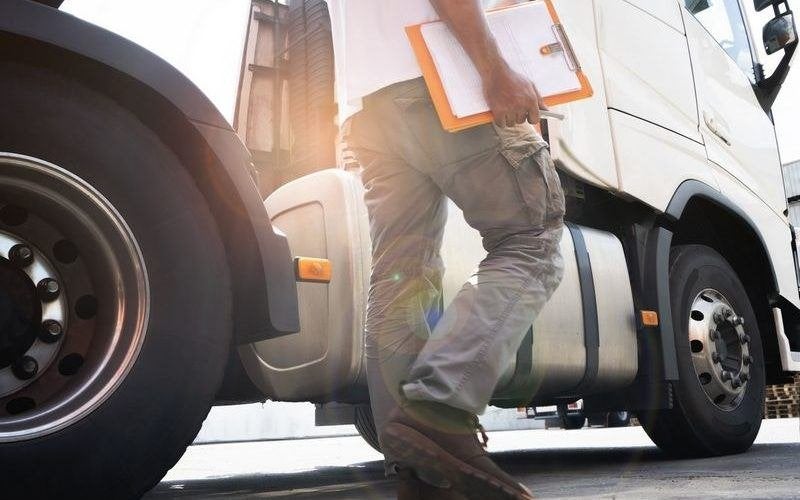 CONDUCTEURS ROUTIERS CE – CAMIONS-BENNES (ALLEMAGNE), 33 - 40 heures, À partir de 1 an, Contrat à durée indéterminée, Convient comme travail d'appoint