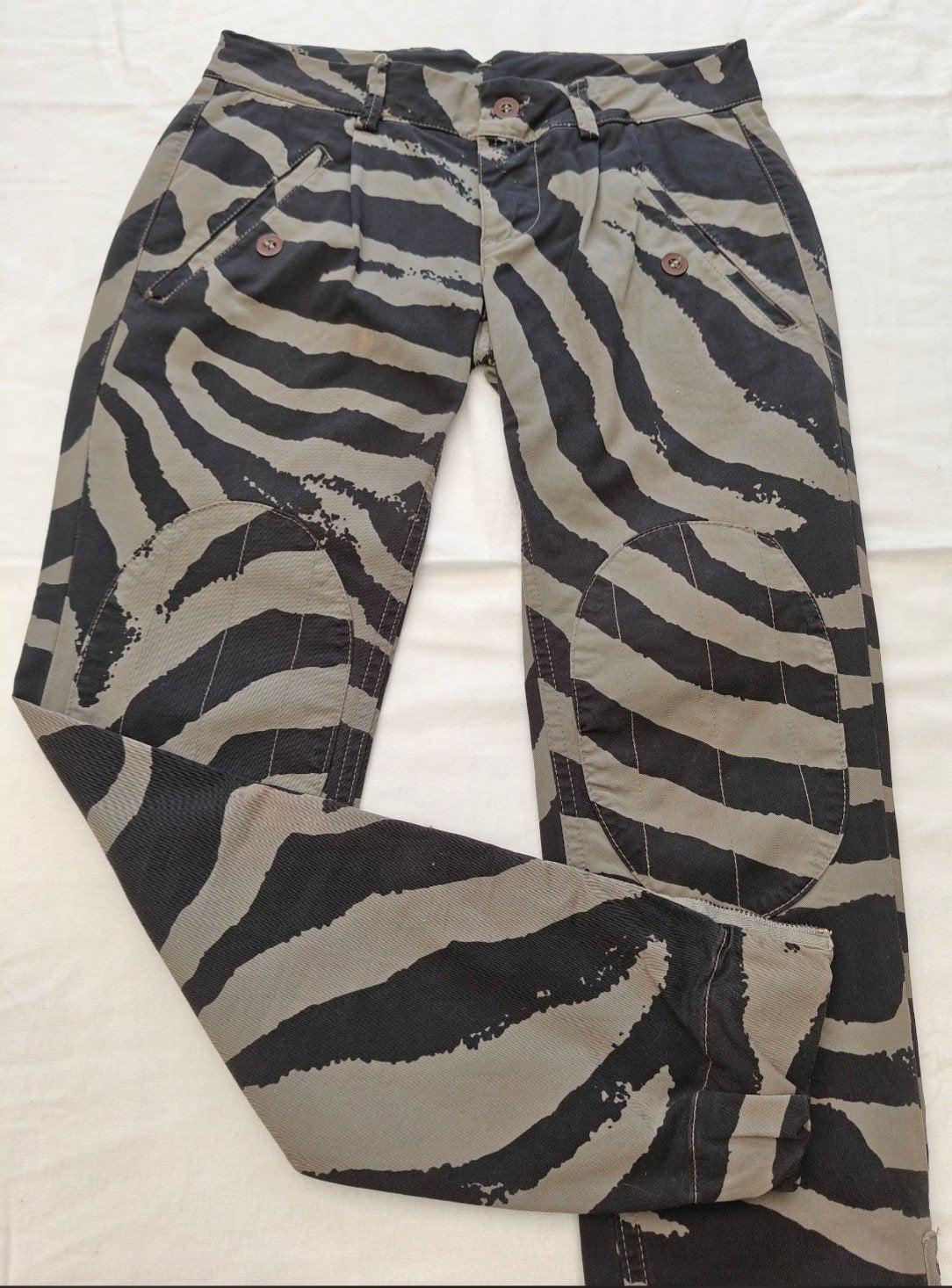 Pantalon (+)People camouflage femme – taille 25 / 34 XS, Kleding | Dames, Spijkerbroeken en Jeans, Ophalen of Verzenden, Zwart