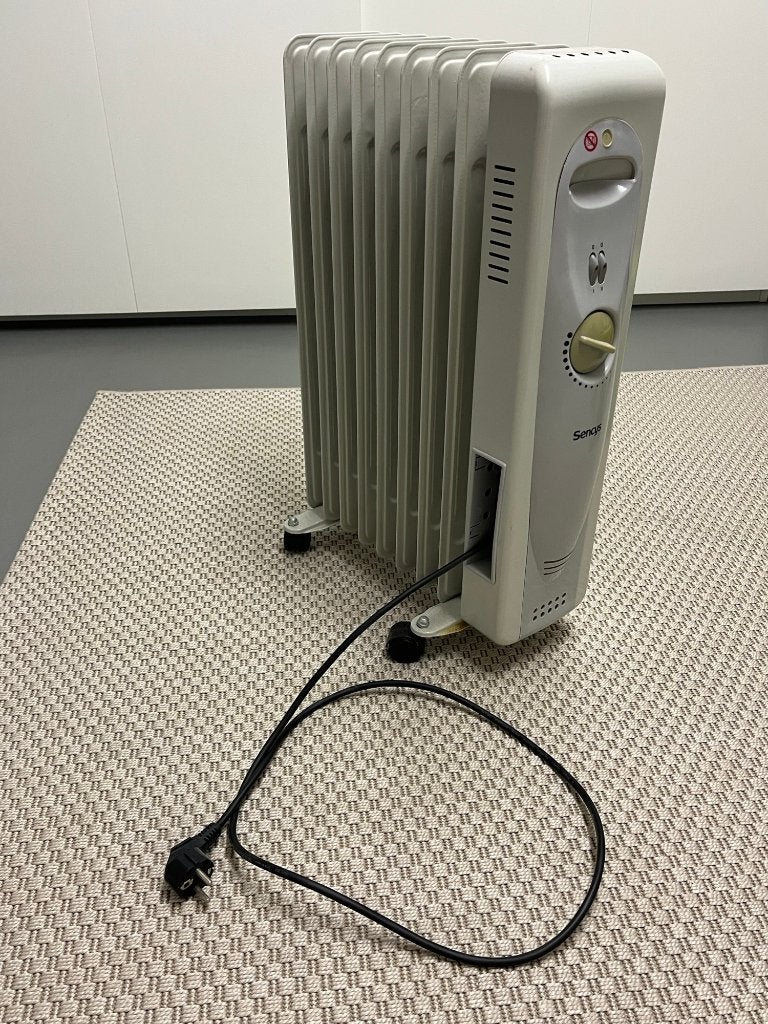 Mobiele radiator van Sencys, Doe-het-zelf en Bouw, Verwarming en Radiatoren, Ophalen, 30 tot 80 cm, Gebruikt, Radiator