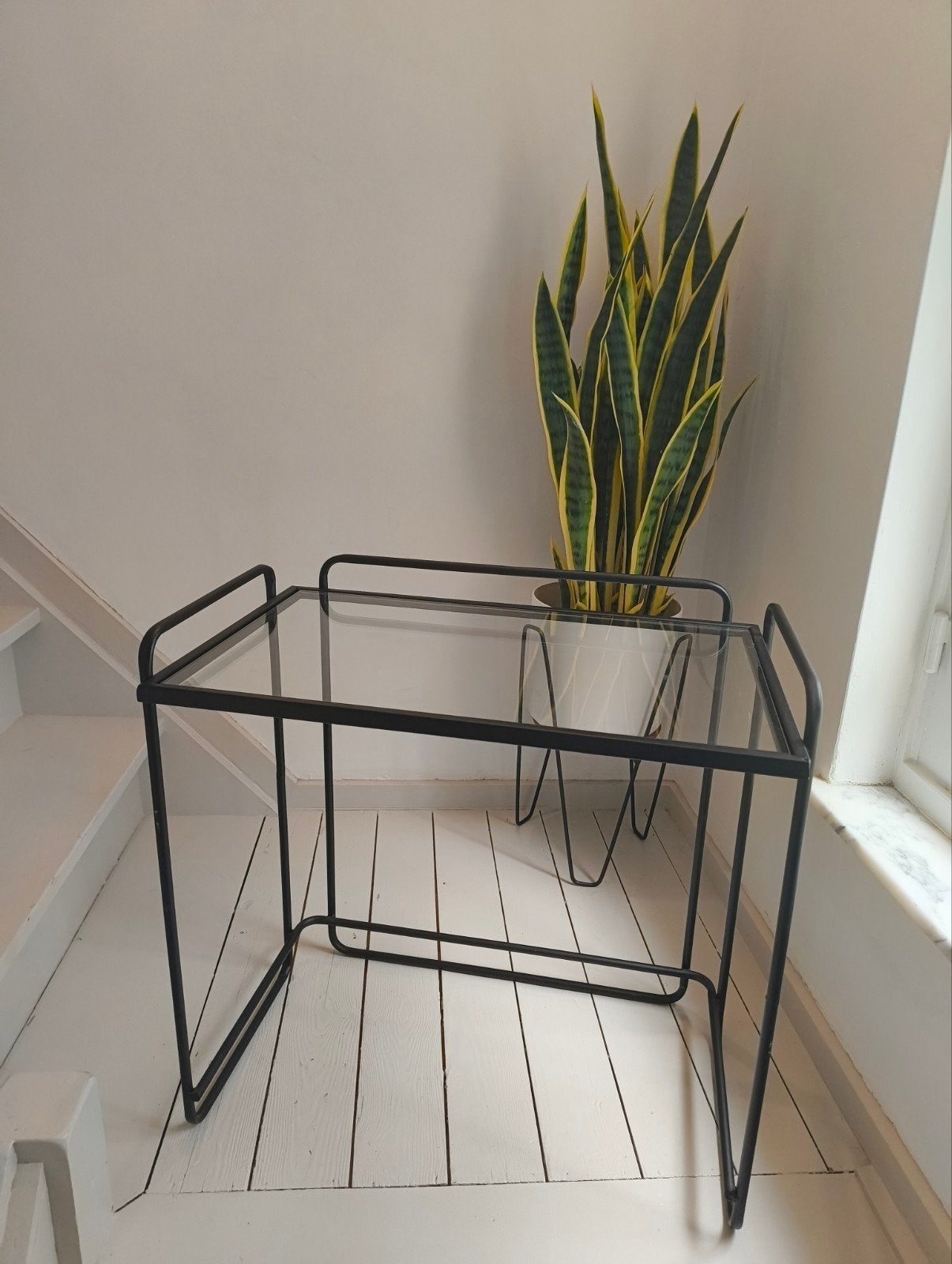 vintage bijzettafeltje metaal en glas, Minder dan 55 cm, Metaal of Aluminium, Zo goed als nieuw, Ophalen