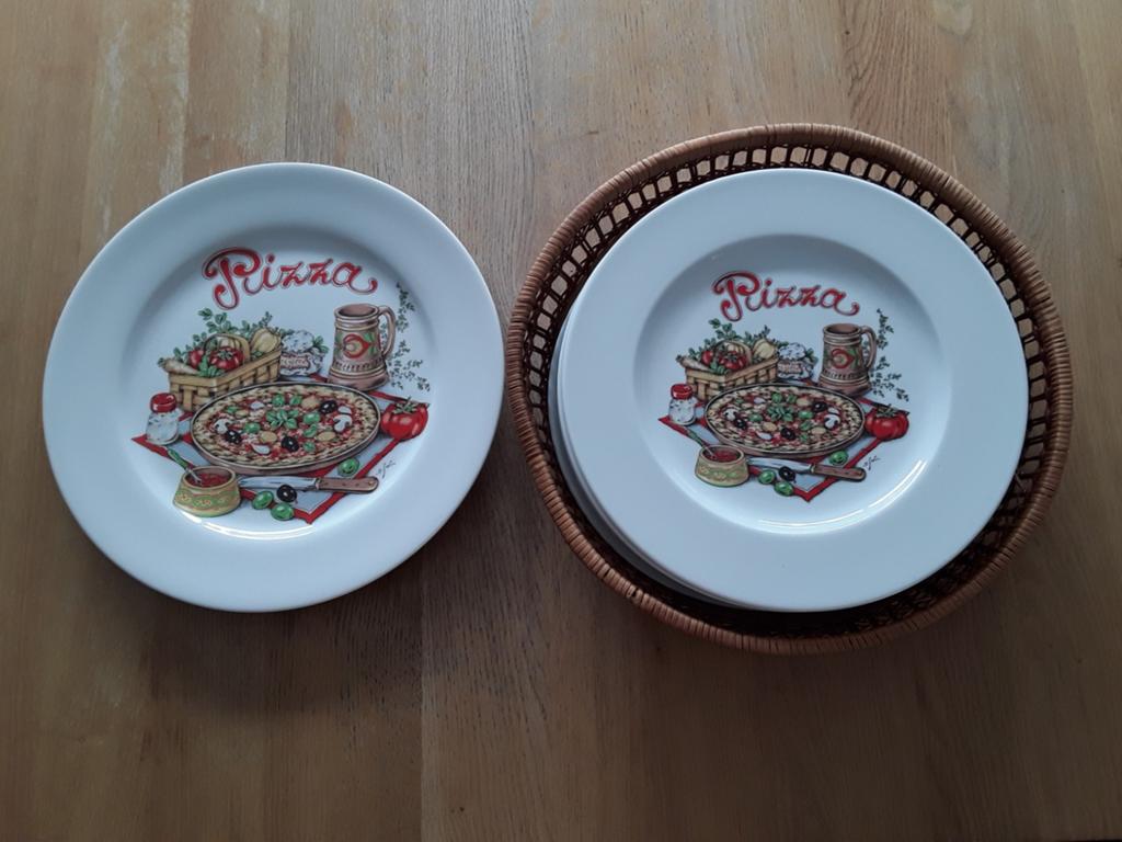 Porseleinen pizzaservies, Huis en Inrichting, Ophalen, Zo goed als nieuw, Porselein, Bord(en)