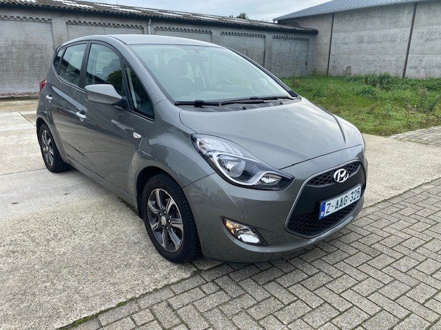 Hyundai ix20 1.6benz AUTOMAAT 6-2019 Gekeurd voor verkoop, Auto's, Dealer onderhouden, 4 cilinders, 1600 cc, Leder en Stof