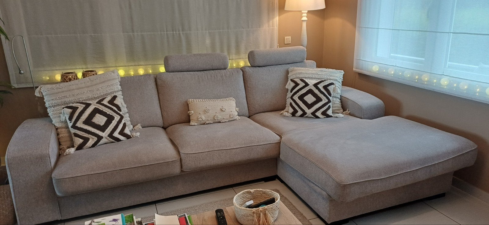 Salon en tissu beige, Enlèvement