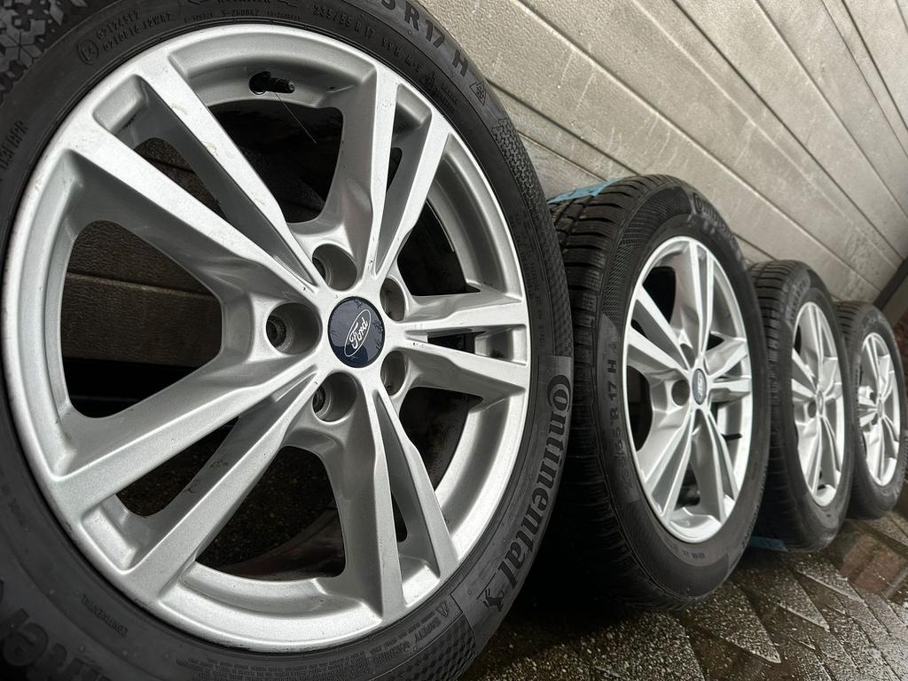 17 inc Ford Galaxy Kuga Connect Mondeo Transit velgen banden, Autos : Pièces & Accessoires, Pneus & Jantes, Pneus et Jantes, Véhicule de tourisme