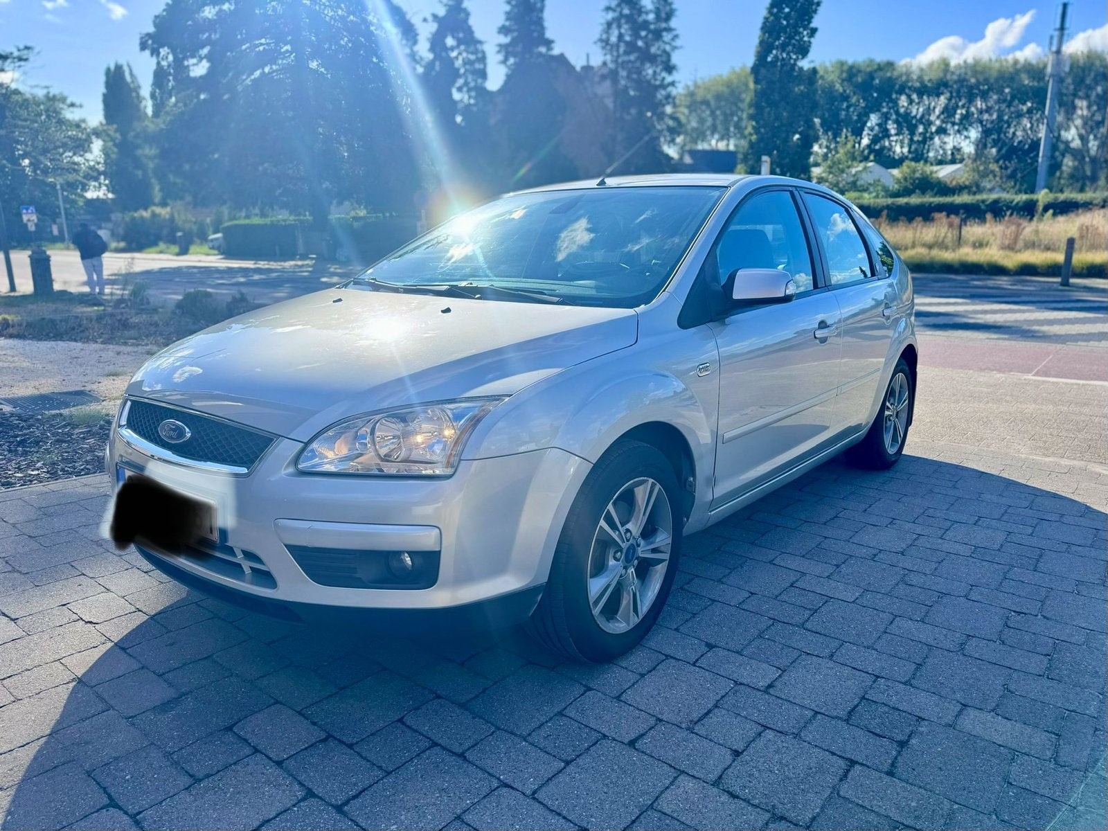 Ford Focus 1.6iessence/GHIA/Climatisation/Approuvé * 1849€, Focus, Argent ou Gris, Achat, Entreprise
