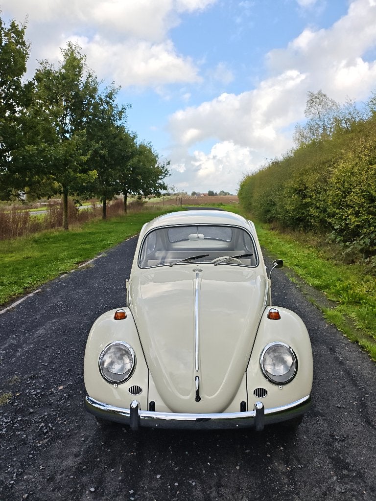 Vw kever 1200a bwj 1966 gerestaureerd gekeurd + garantie, Auto's, 4 cilinders, Wit, Handgeschakeld, https://public.car-pass.be/vhr/385edb95-7768-4183-a184-6277e4ba60de