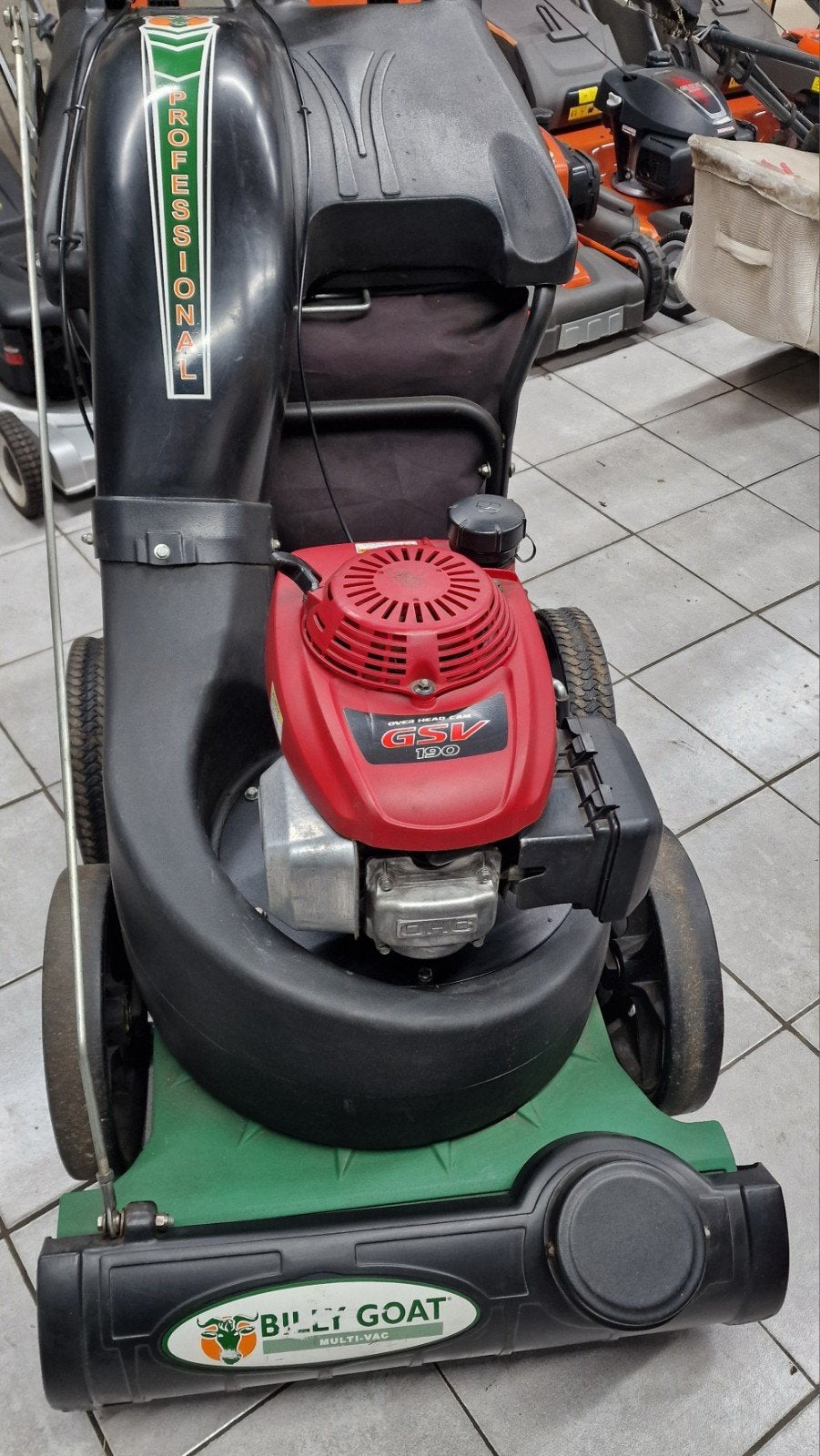 bladzuiger Billy Goat MV650SPH, Ophalen