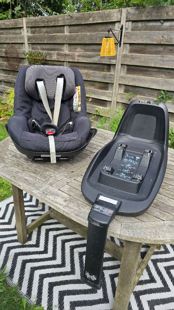 Siège Bébé isofix Maxicosi 2 way pearl, Enfants & Bébés, Sièges auto, 0 à 18 kg, Dossier réglable, Enlèvement, Utilisé