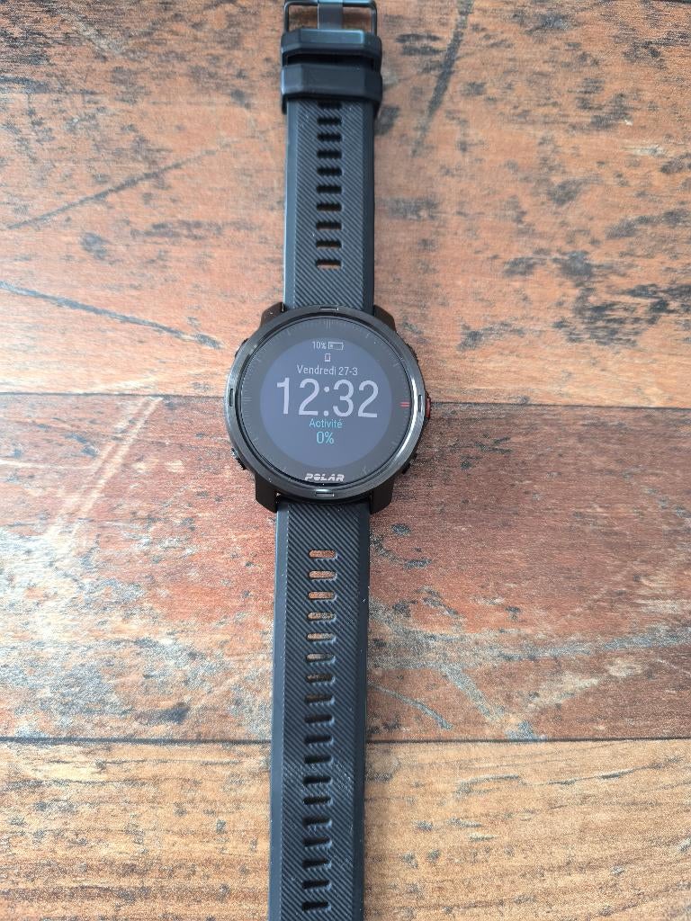 Vente montre POLAR Grit X, Étanche, Comme neuf, Enlèvement, Avancer d'un pas