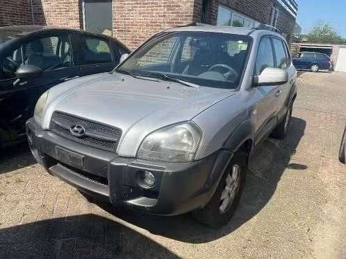 hyundai tucson 2.0 crdi 4x4 AUTOMAAT, Automaat, https://public.car-pass.be/vhr/49487cd5-7c08-4ea416-ce1c806f7a6d, Parkeersensor