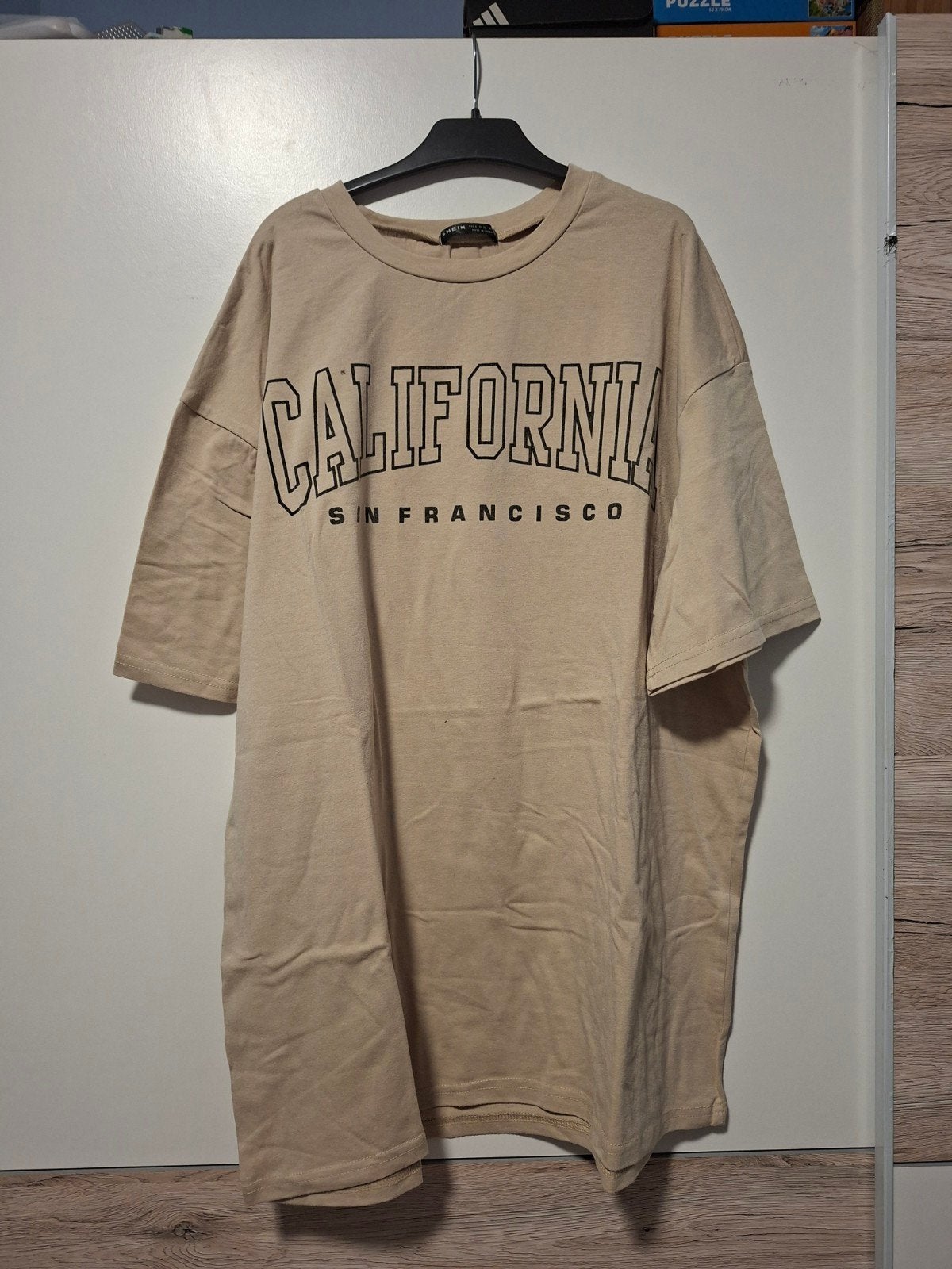 T-shirt large avec imprimé Shein, Kleding | Dames, T-shirts, Ophalen, Beige, Zo goed als nieuw, Korte mouw
