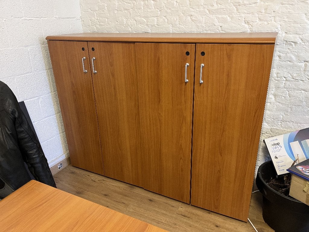 Kast, Ophalen, Gebruikt, Met deur(en)