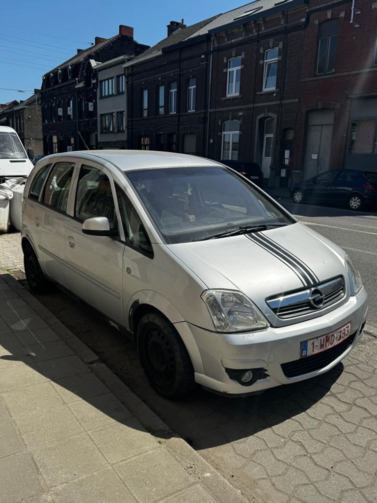 Opel Meriva 1.4 essence avec papier rose, Autos, Argent ou Gris, Boîte manuelle, 5 places, Particulier
