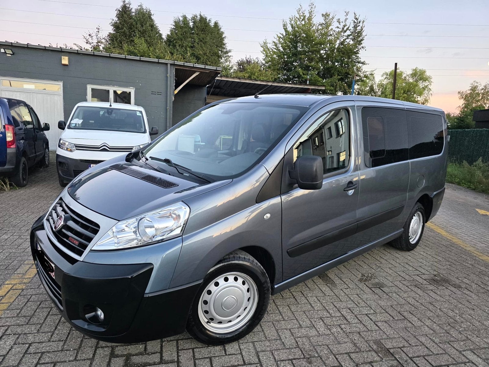 plaque de selle Fiat Scudo 2.0D 165 Multijet 9, Autos, Achat, Diesel, Particulier, 1998 cm³