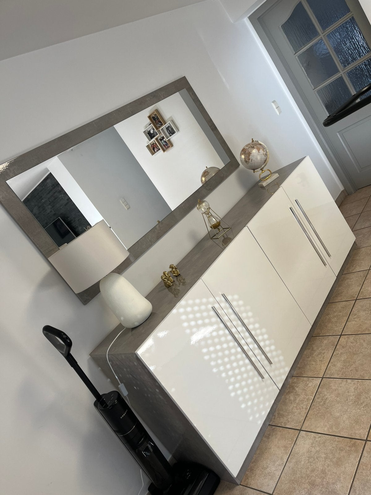 Superbe bahut avec grand miroir moderne, Enlèvement