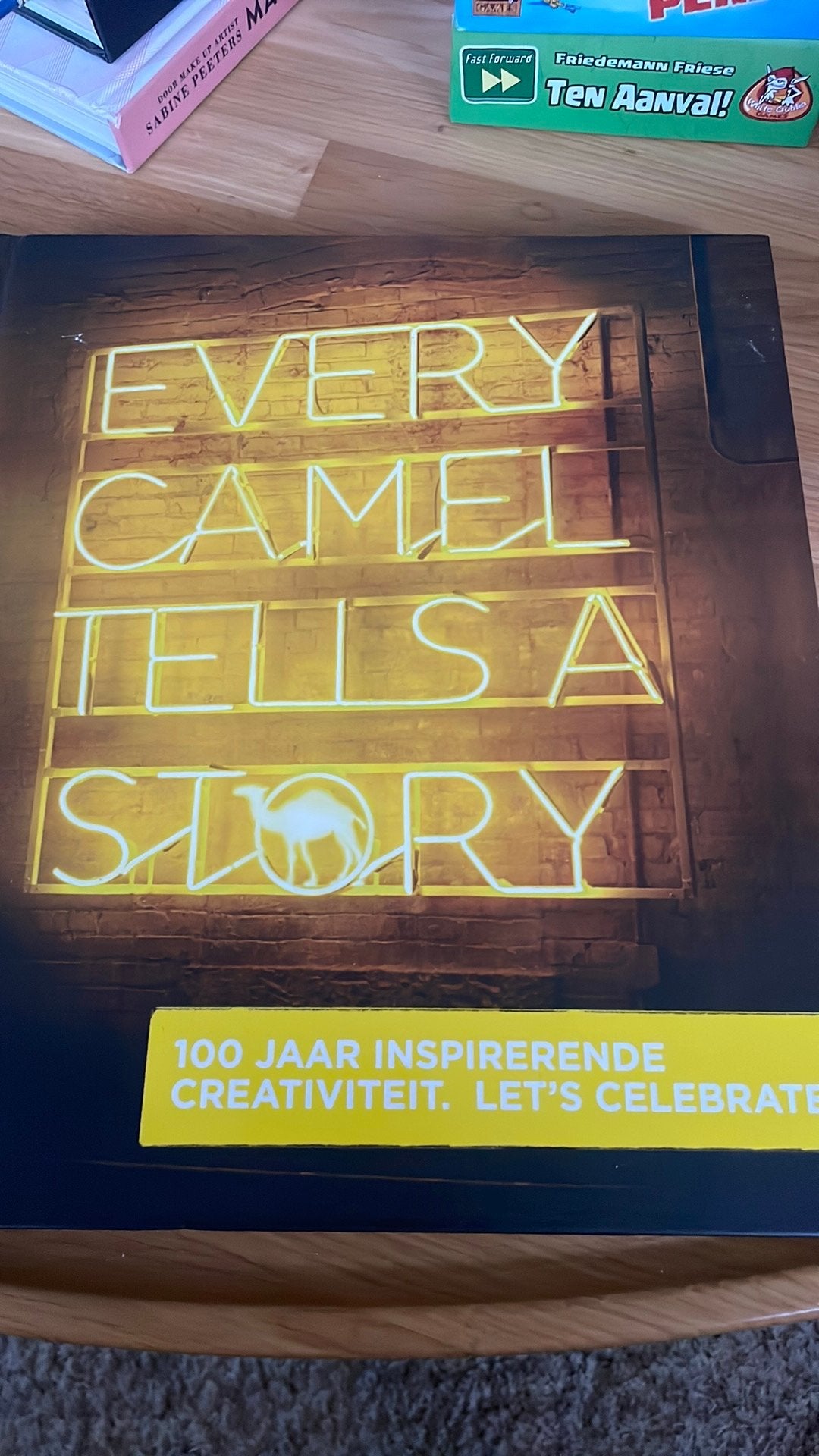 Every Camel tells a story - 100 jaar Camel, Ophalen of Verzenden, Zo goed als nieuw