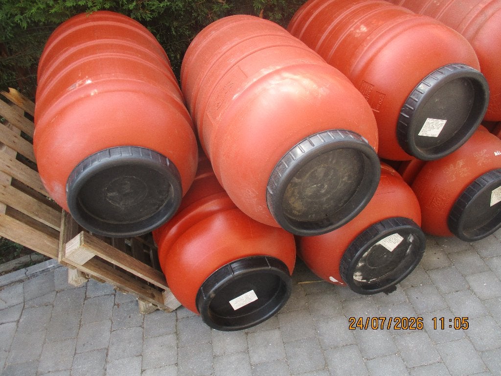bidons 220 litres, Enlèvement