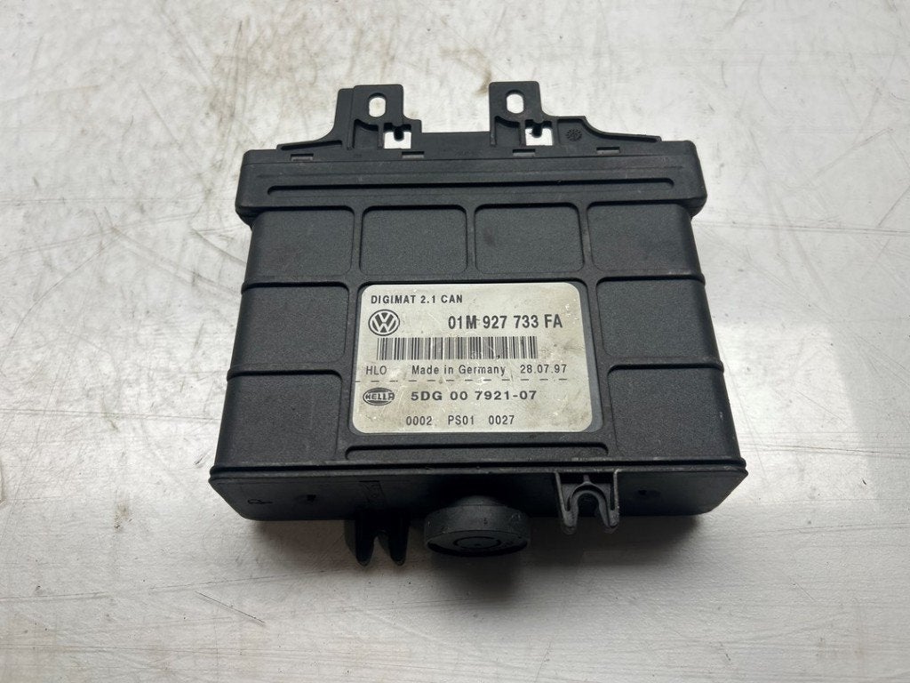 CALCULATEUR ECU BOITE DE VITESSES Volkswagen Golf IV (1J1), Dhr. J. Ham, Volkswagen, Administratie@autoham.nl, Utilisé