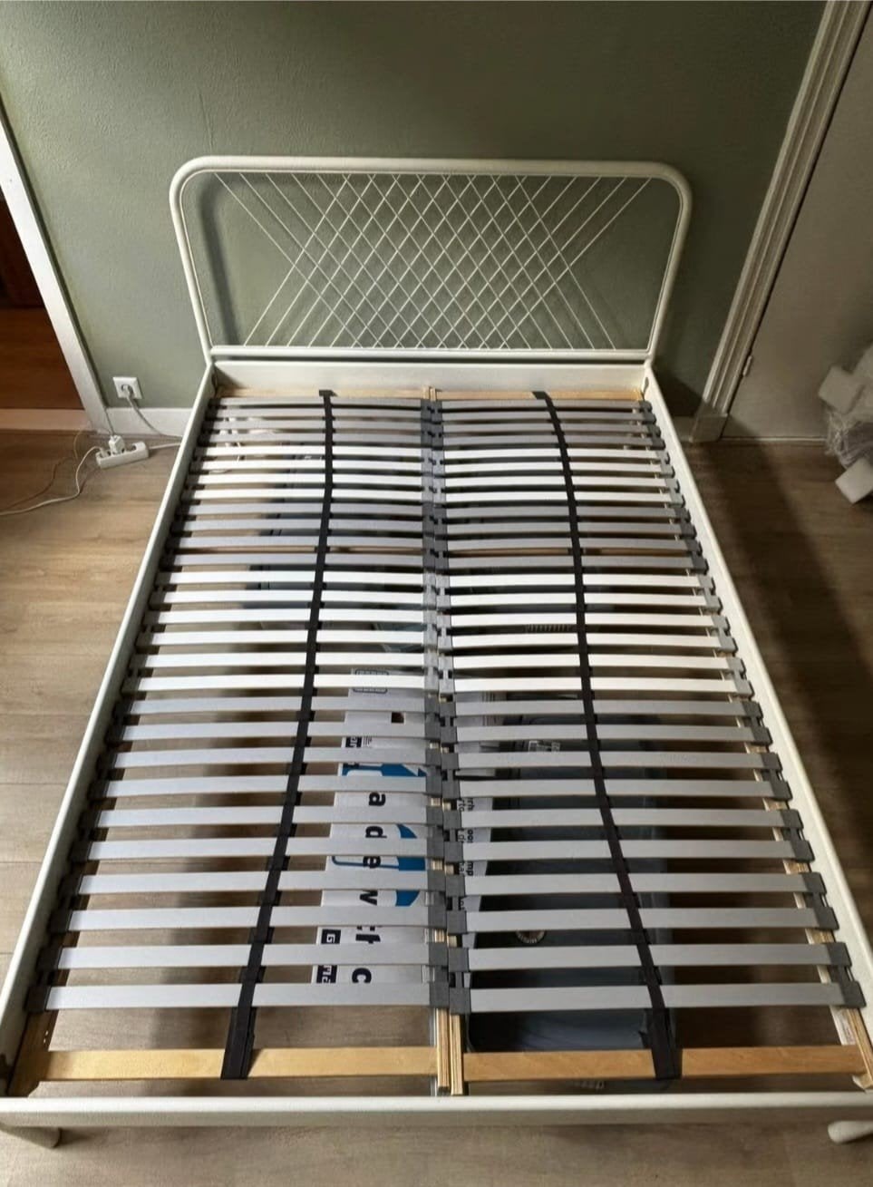 Ikea bed Nesttun wit metaal 140x200cm, Ophalen