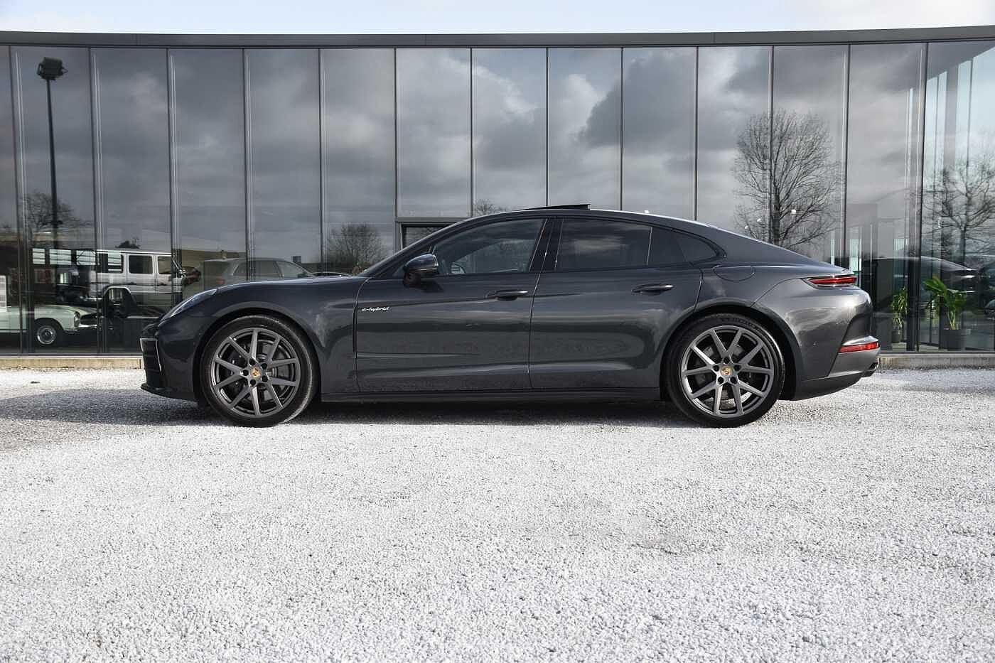 Porsche Panamera 4 Hybr Sportexhaust BOSE Matrix Head Up Key, Cuir, Argent ou Gris, Achat, Entreprise