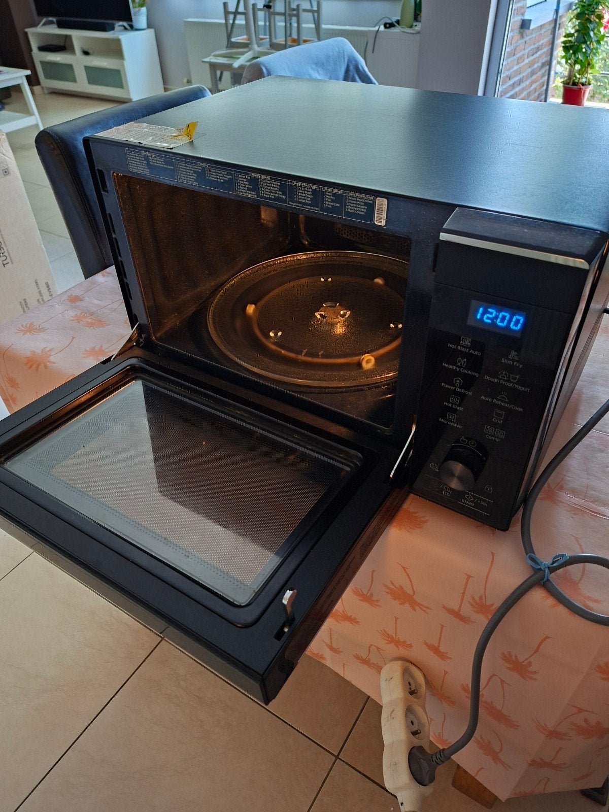 Combi oven MICRO, GRILL, OVEN, DEFROST, HOTBLAST, SLIMFRY, Enlèvement, Four