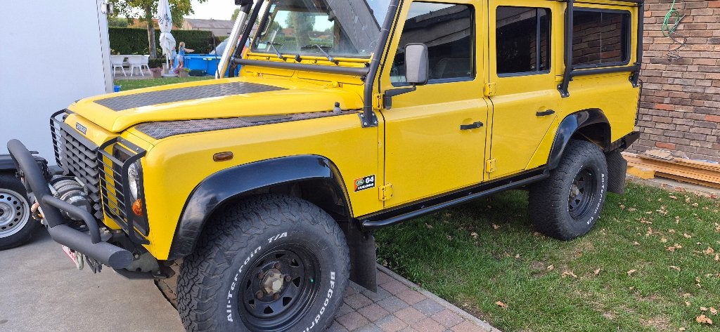 Defender Td5 G4 challenge 111000km!!! bwj.2003, Auto's, 90 kW, Zwart, 2495 cc, 5 deurs
