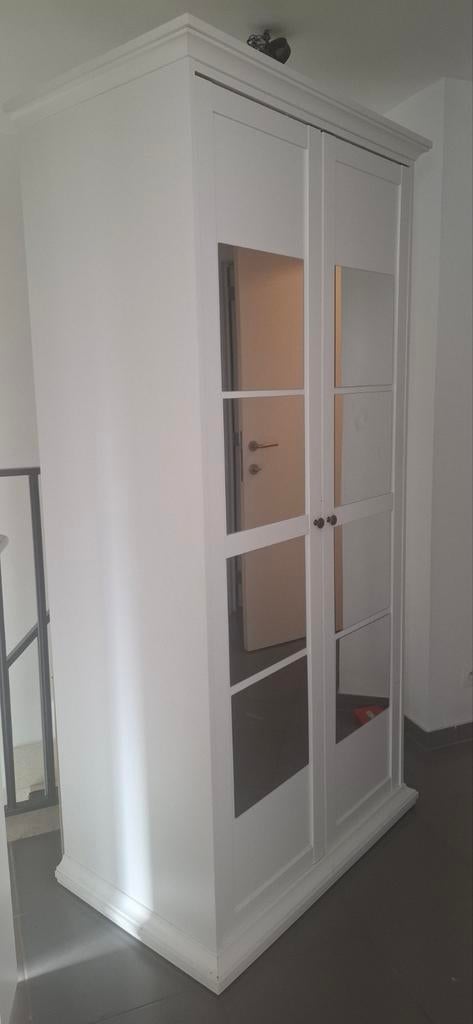 Kleding kast in heel goed staat, Ophalen