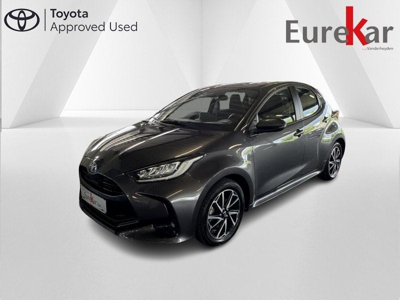 Toyota Yaris Iconic, Automaat, 1490 cc, 5 deurs, Hybride Elektrisch/Benzine