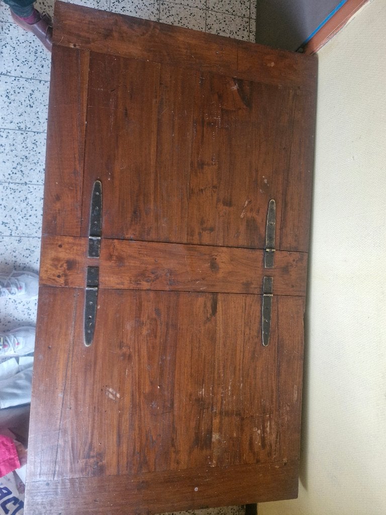 Antique table in massive wood, Ophalen