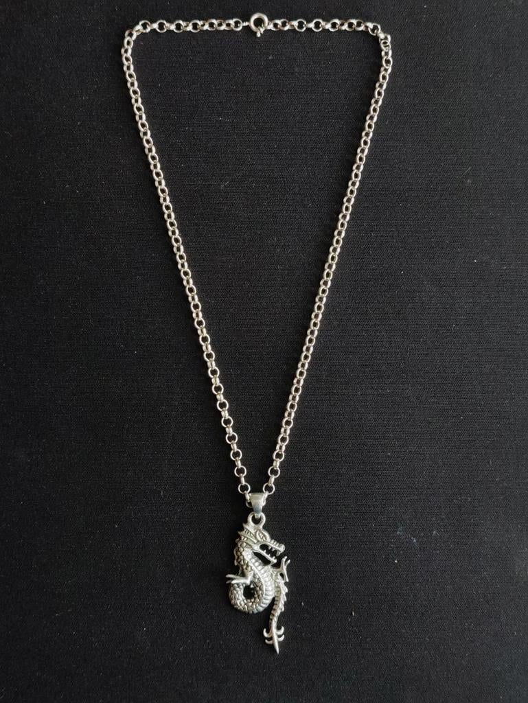 Collier jasseron en argent avec dragon (925), Bijoux, Sacs & Beauté, Colliers, Avec pendentif, Comme neuf, Enlèvement, Argent
