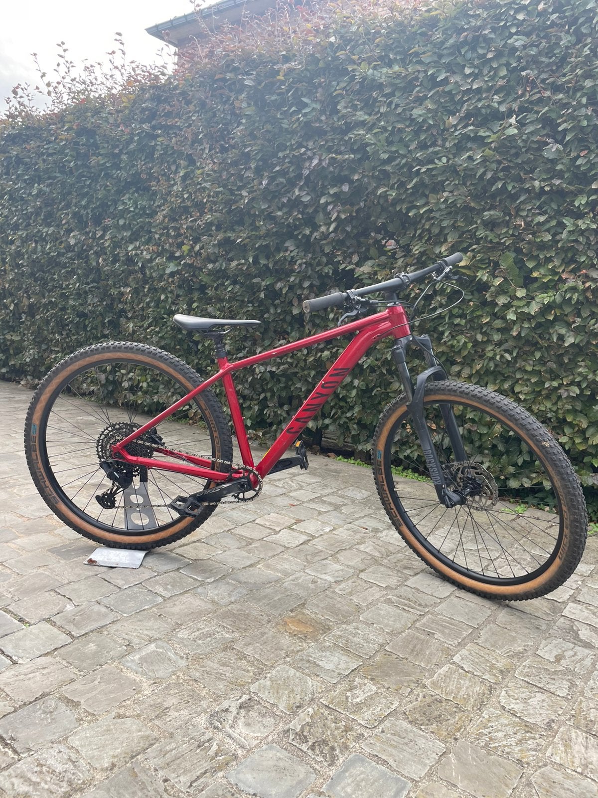 Grand Canyon 8, Fietsen en Brommers, Ophalen, 24 inch of meer, Gebruikt, Aluminium