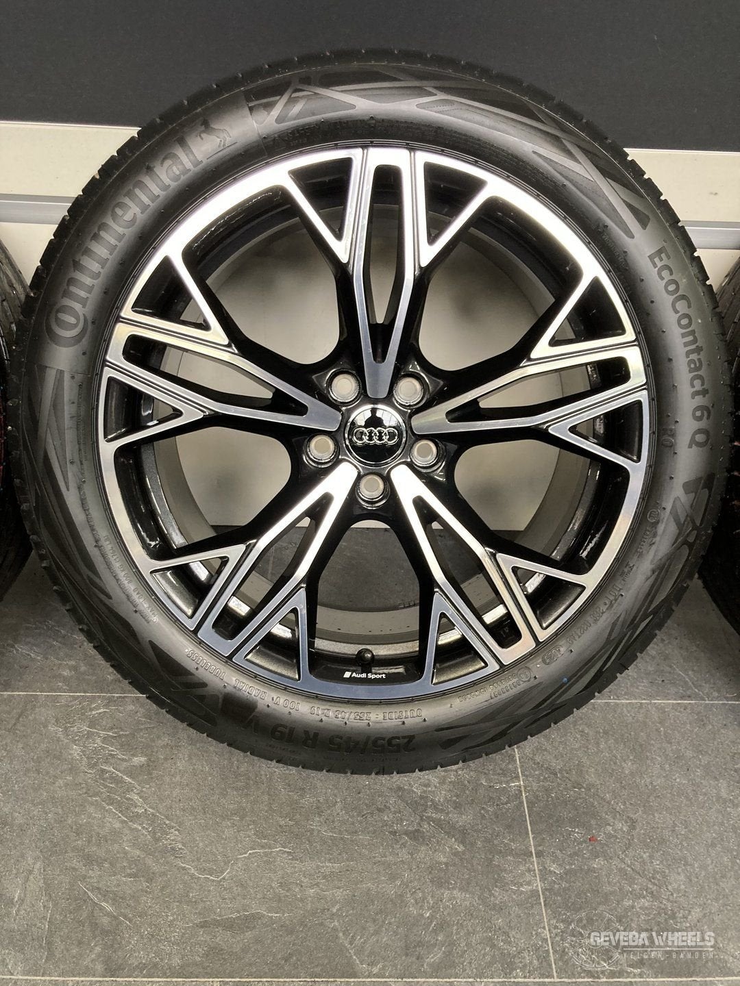 19” originele Audi Q3 FJ velgen + banden 5x112 83H601025AA, Autos : Pièces & Accessoires, Pneus & Jantes, Pneus et Jantes, 255 mm