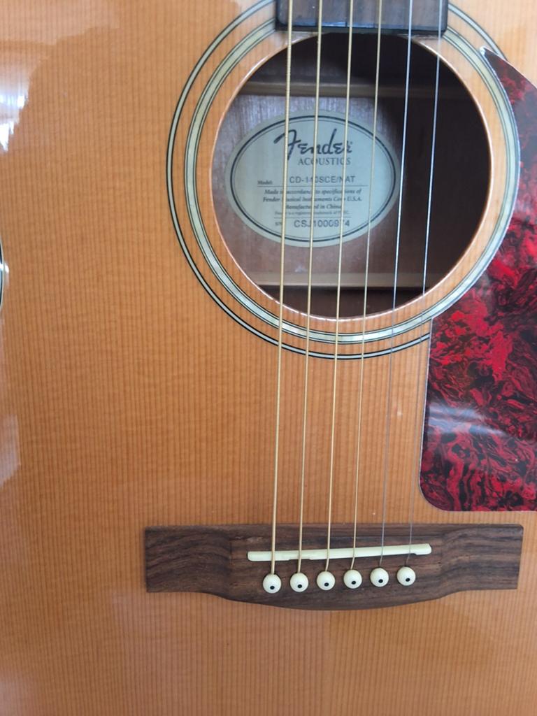 Fender CD140 SCE naturel, Ophalen