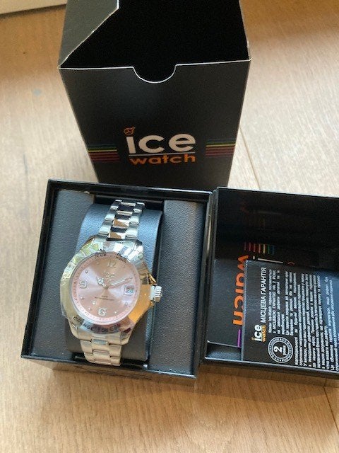 Ice Watch Classic - zilverkleurig - light pink - small NIEUW, Bijoux, Sacs & Beauté, Autres marques, Enlèvement ou Envoi, Acier