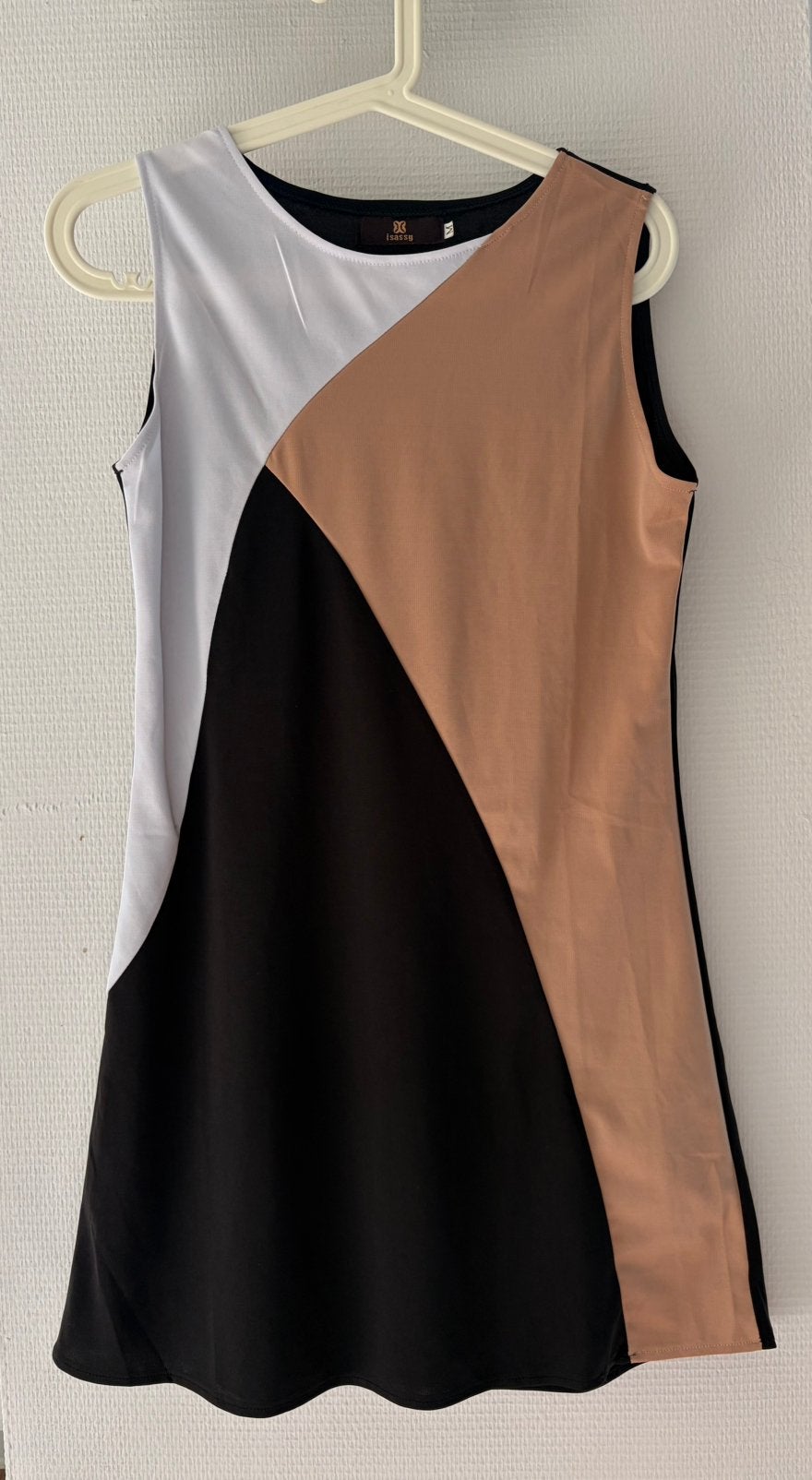 Mouwloze jurk zonder mouwen in zwart, wit en camel — T.M, Kleding | Dames, Ophalen of Verzenden, Zo goed als nieuw, Wit