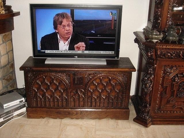 UNIEKE ANTIEKE 19e EEUW NEO GOTISCHE KIST, Antiek en Kunst, Ophalen