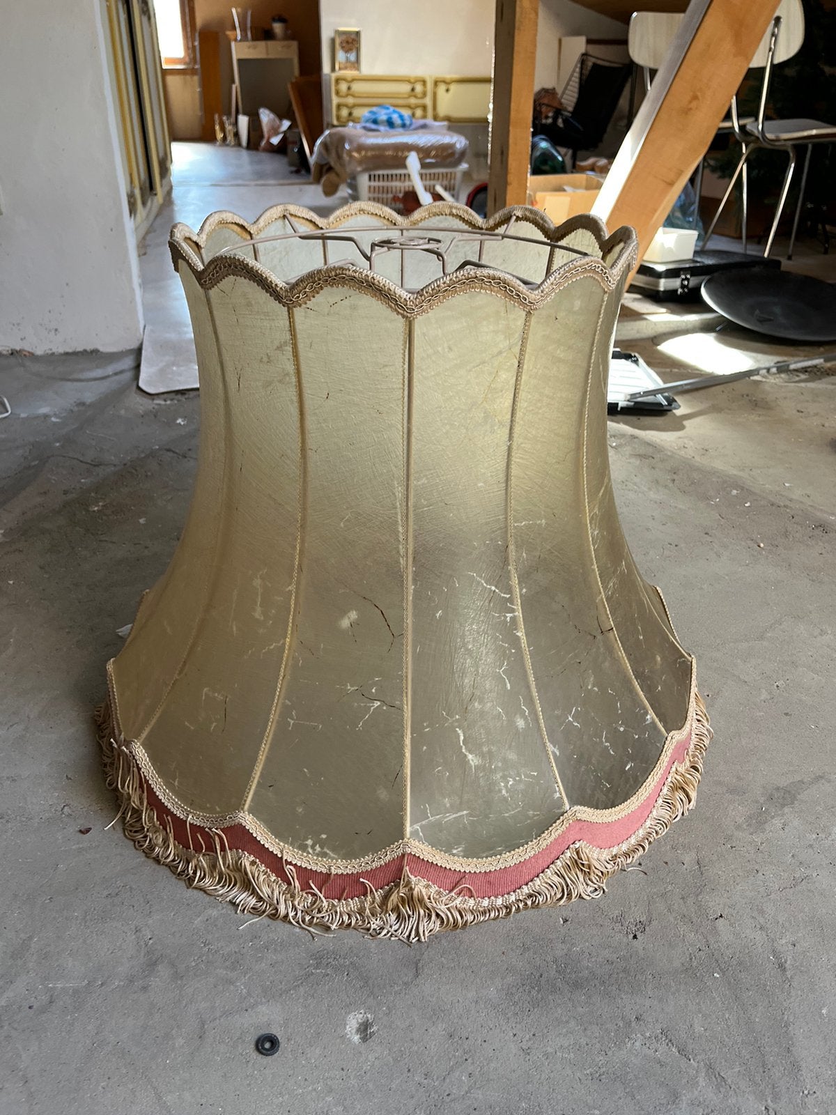 Lampe kap en staande tinnen lampenvoet, Ophalen, Zo goed als nieuw