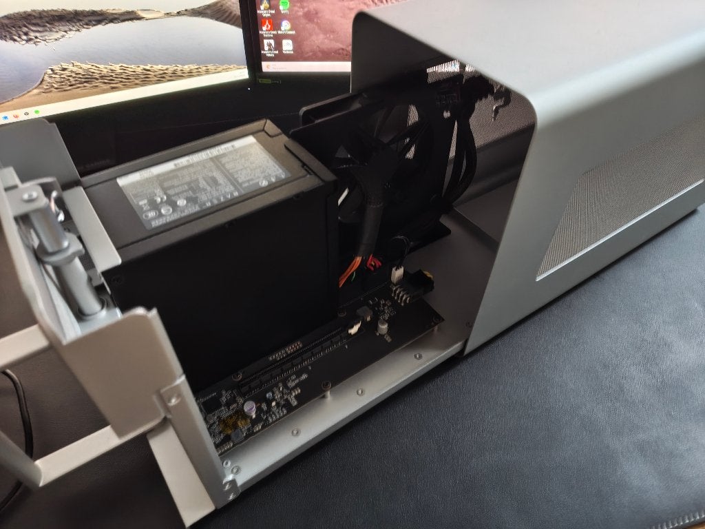 PACK Asus Rog Ally X + Razer Core X + MSI RTX 4070 SUPER, Consoles de jeu & Jeux vidéo, 1 joueur, À partir de 12 ans, Comme neuf