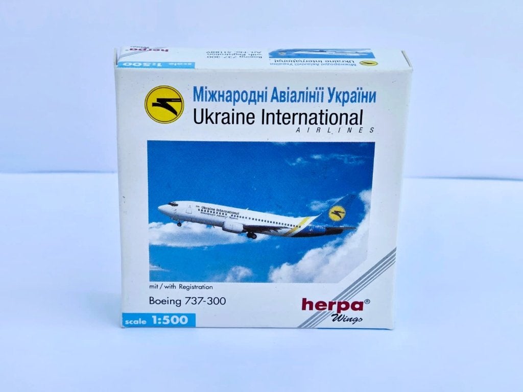 Boeing 737-300 Ukraine International Airlines., Ophalen of Verzenden