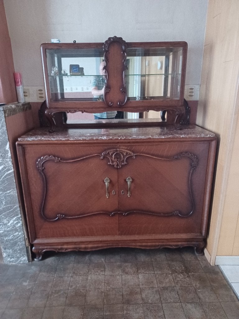 vitrine ancienne, Enlèvement