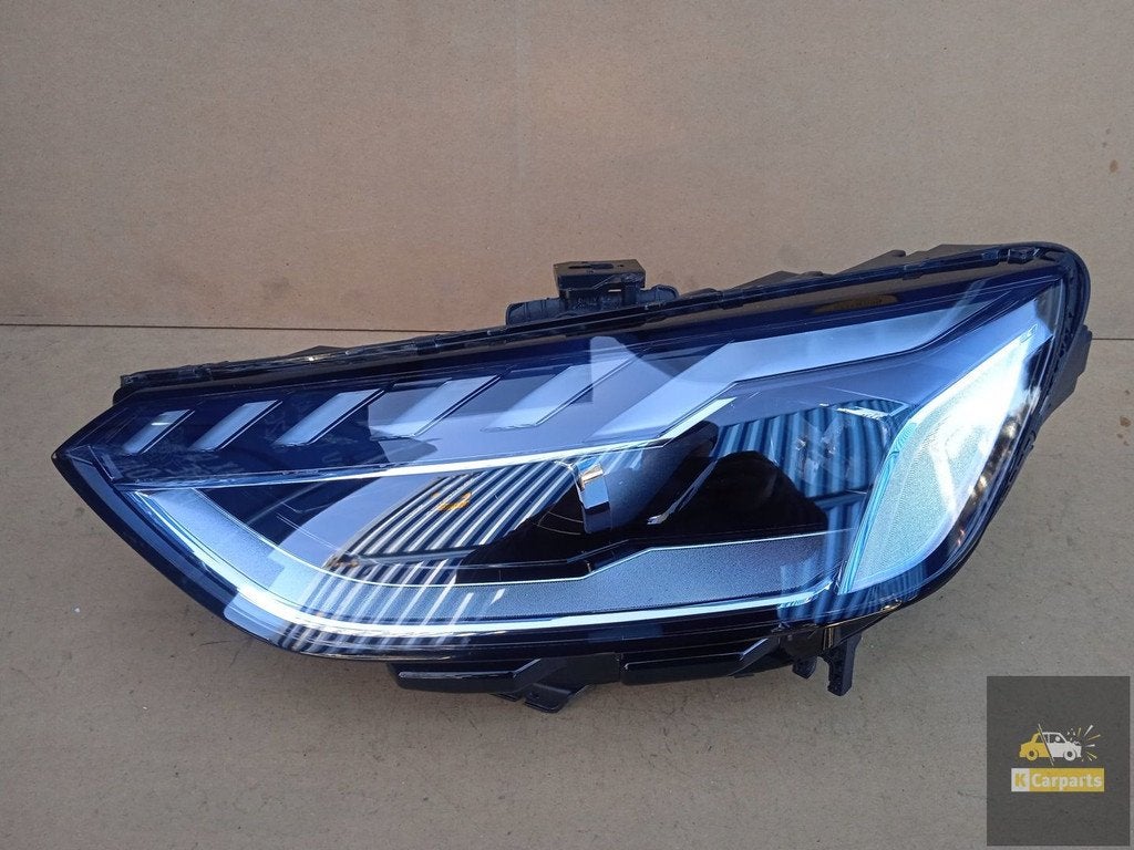 Audi A4 B9 8W Lift Full Led-lamp links, Auto-onderdelen, Gebruikt, AUDI AG, Auto-Union-Strasse 1
85045  Ingolstadt, DE, Audi
