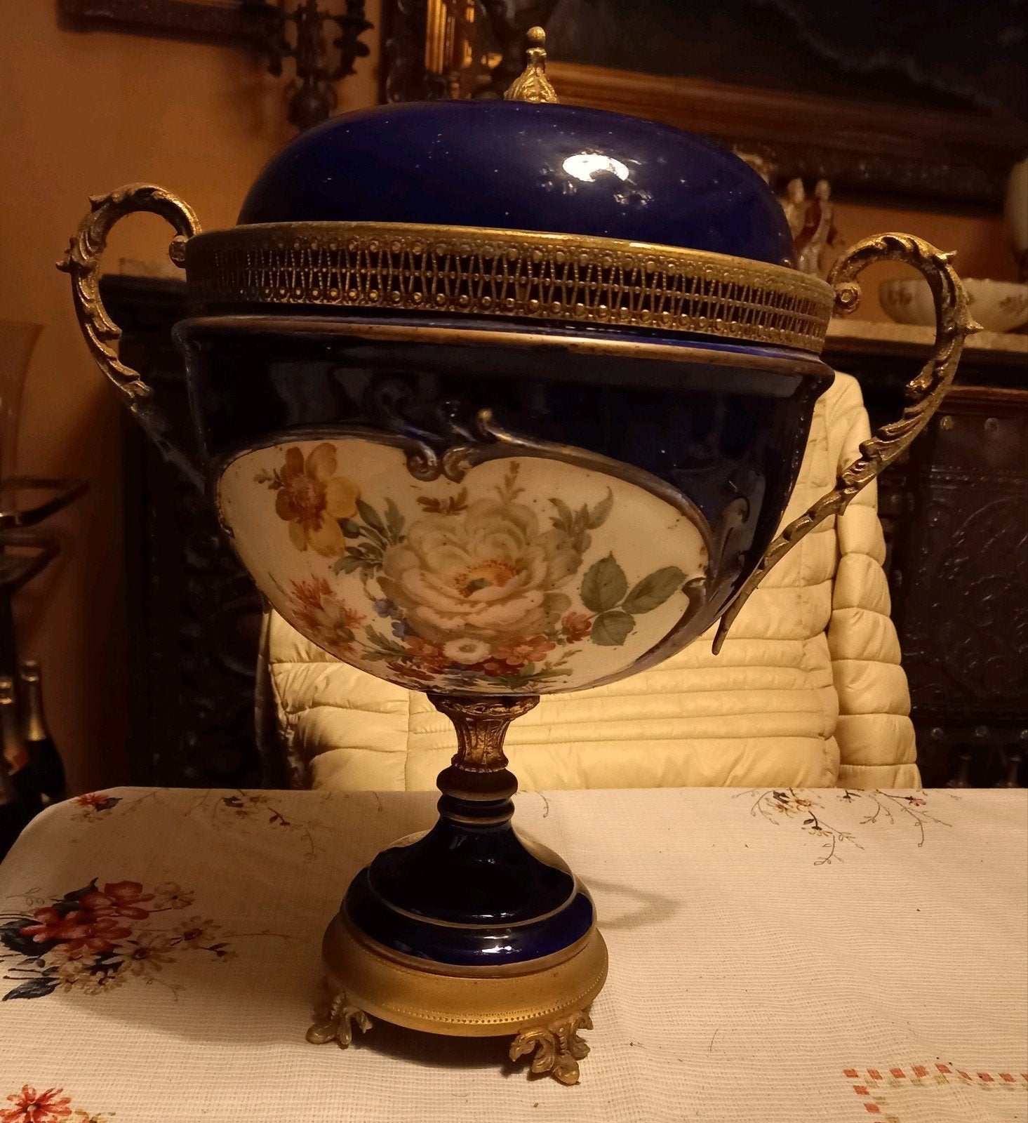 Antieke Sèvres stijl dekselvaas / Centre de Table, Ophalen, Brons