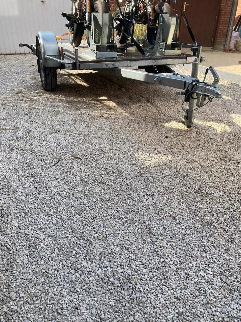 Moto aanhangwagen, Ophalen